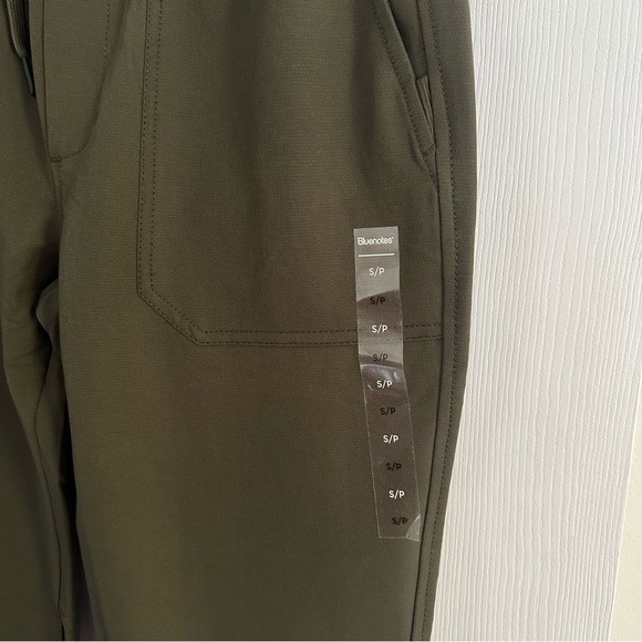 Size S Men’s Brand New Green Bluenotes Traveler Jogger - Picture 5 of 7